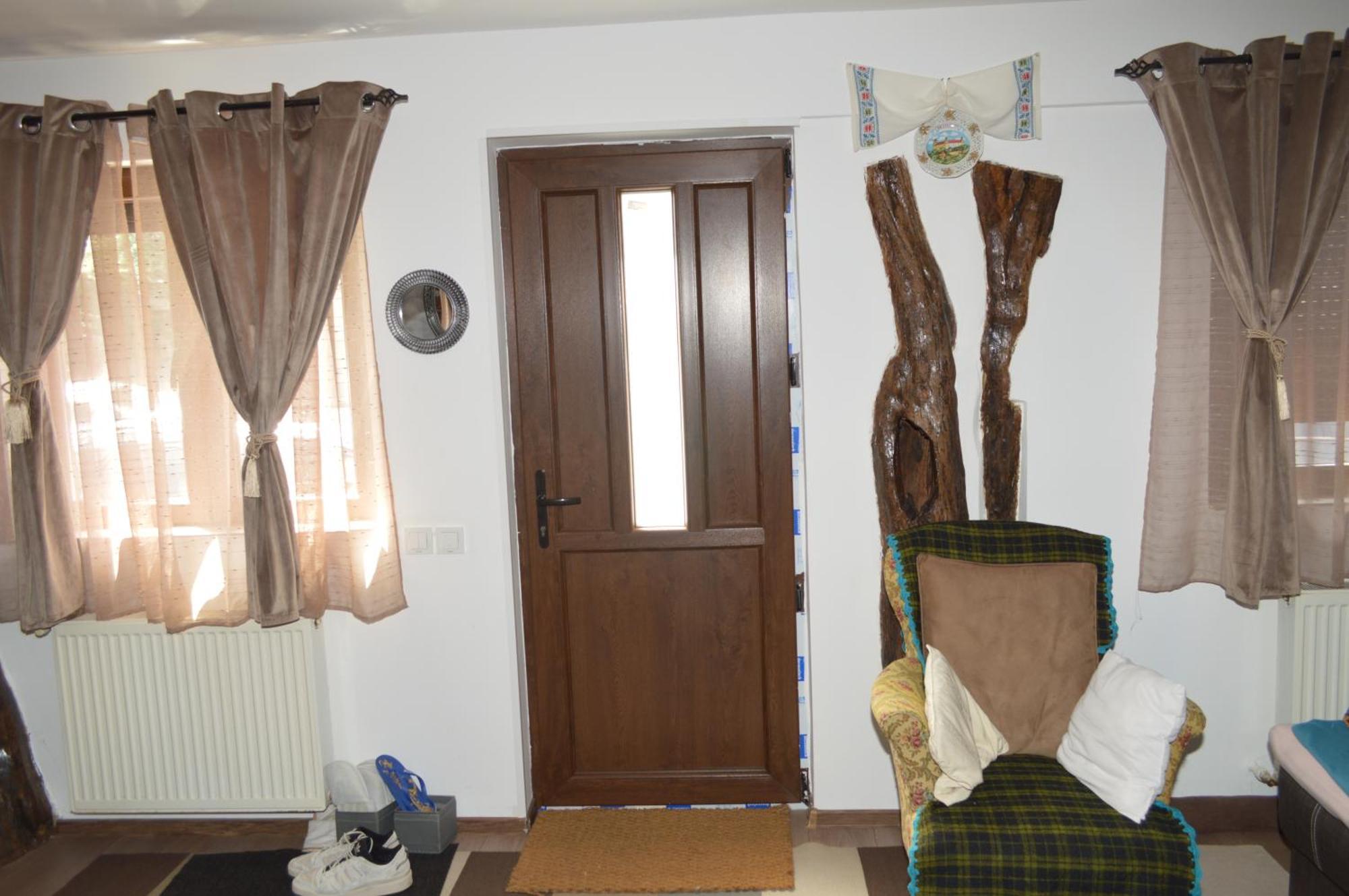 Yna House Villa Bukares Bagian luar foto